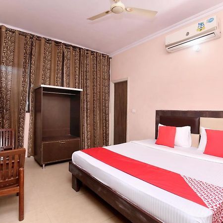 Oyo 24423 Hotel Royal Sohāna المظهر الخارجي الصورة