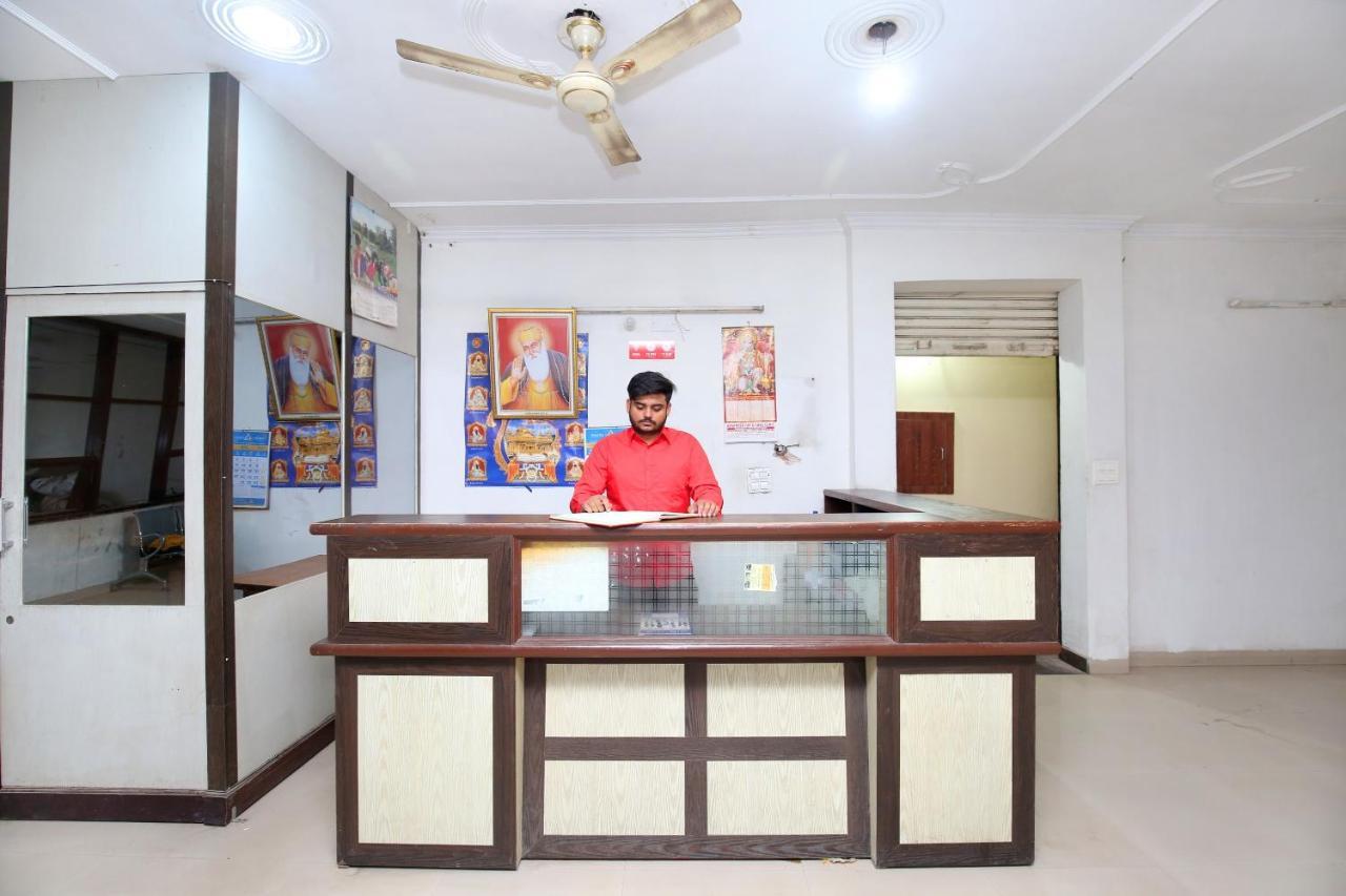 Oyo 24423 Hotel Royal Sohāna المظهر الخارجي الصورة